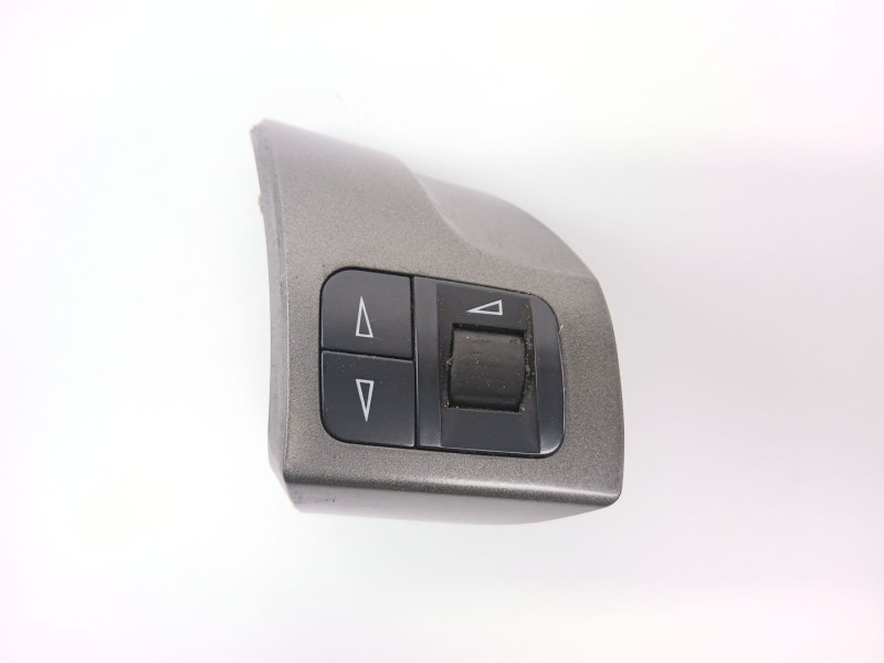 Recambio de mando multifuncion para opel astra h (a04) 1.9 cdti (l48) referencia OEM IAM 13126750  