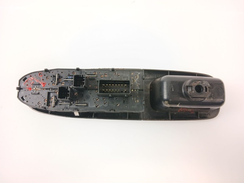 Recambio de mando elevalunas delantero izquierdo para peugeot 406 (8b) 2.0 hdi 110 referencia OEM IAM   