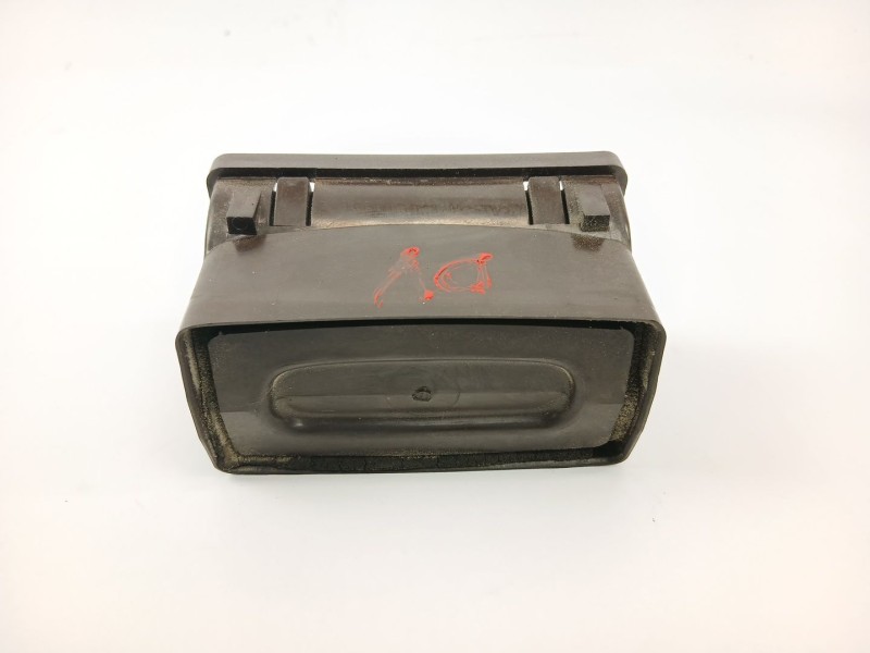 Recambio de rejilla aireadora para seat 131 (131a) 2.4 diesel referencia OEM IAM   
