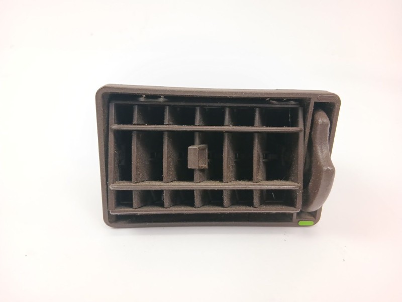 Recambio de rejilla aireadora para seat 131 (131a) 2.4 diesel referencia OEM IAM   
