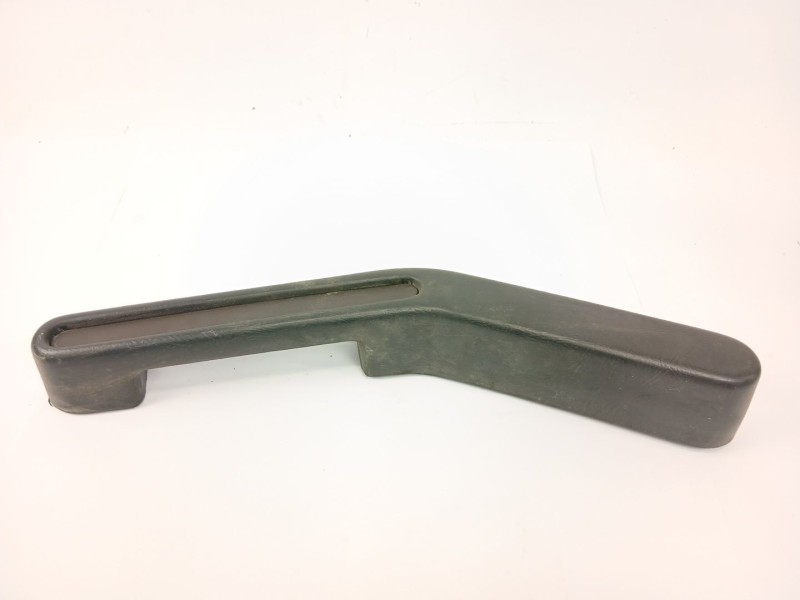 Recambio de asa puerta izquierda para seat 131 (131a) 2.4 diesel referencia OEM IAM   