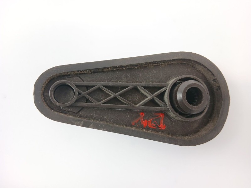 Recambio de maneta elevalunas delantera izquierda para seat 131 (131a) 2.4 diesel referencia OEM IAM   