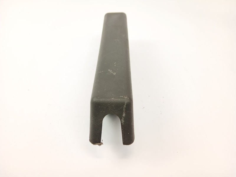 Recambio de moldura para seat 131 (131a) 2.4 diesel referencia OEM IAM   