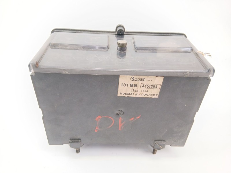 Recambio de caja reles / fusibles para seat 131 (131a) 2.4 diesel referencia OEM IAM 13001600  
