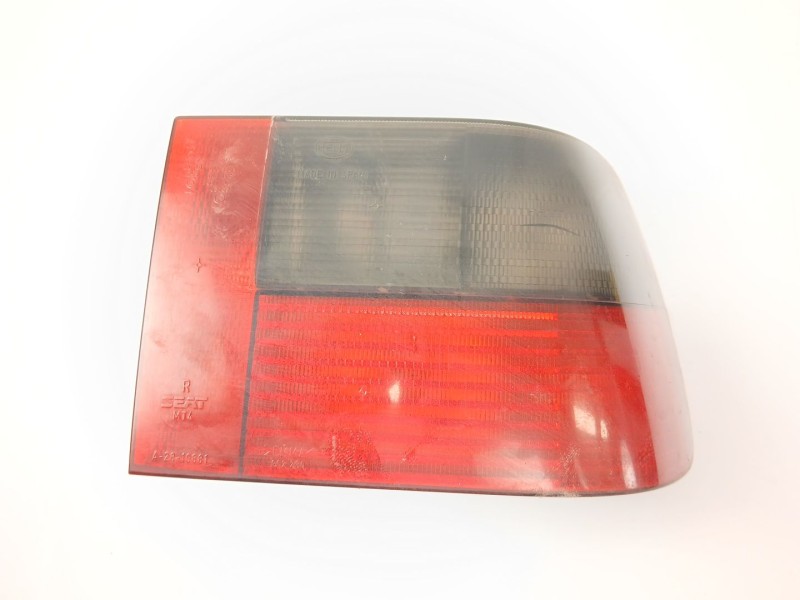 Recambio de piloto trasero derecho para seat ibiza ii (6k1) 1.9 tdi referencia OEM IAM 962220  