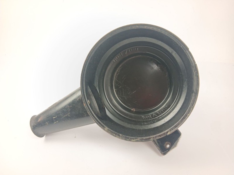 Recambio de filtro aire para seat 131 (131a) 2.4 diesel referencia OEM IAM   