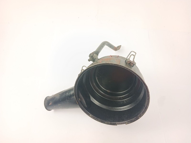 Recambio de filtro aire para seat 131 (131a) 2.4 diesel referencia OEM IAM   