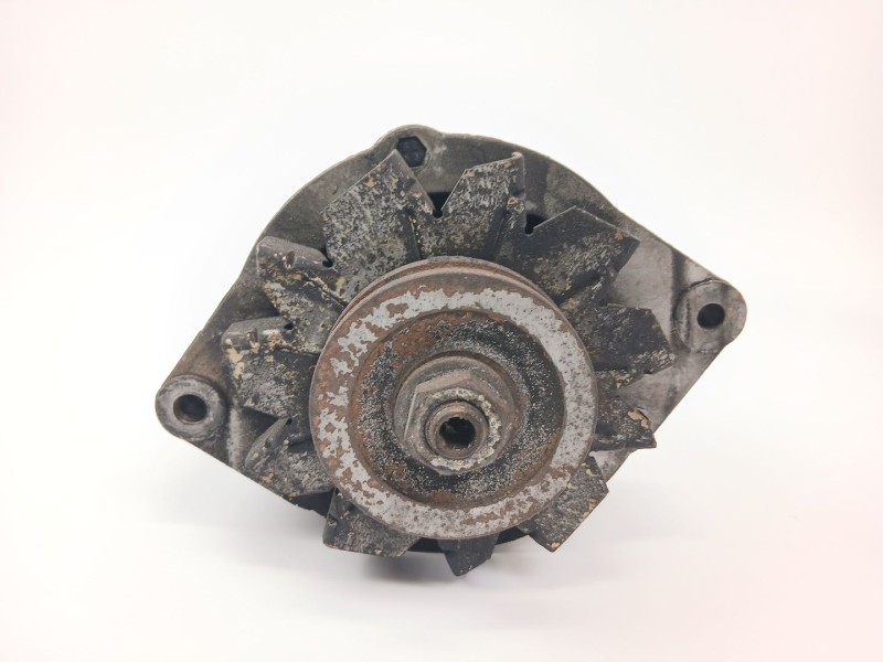 Recambio de alternador para seat 131 (131a) 2.4 diesel referencia OEM IAM   