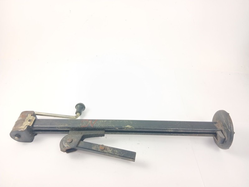 Recambio de gato para seat 131 (131a) 2.4 diesel referencia OEM IAM   