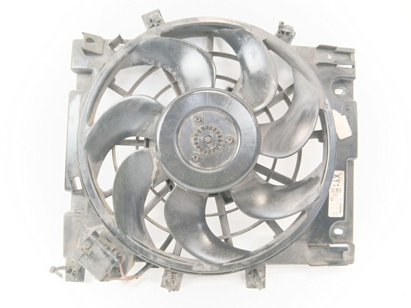 Recambio de electroventilador para opel astra h station wagon (a04) 1.9 cdti (l35) referencia OEM IAM 13132559  