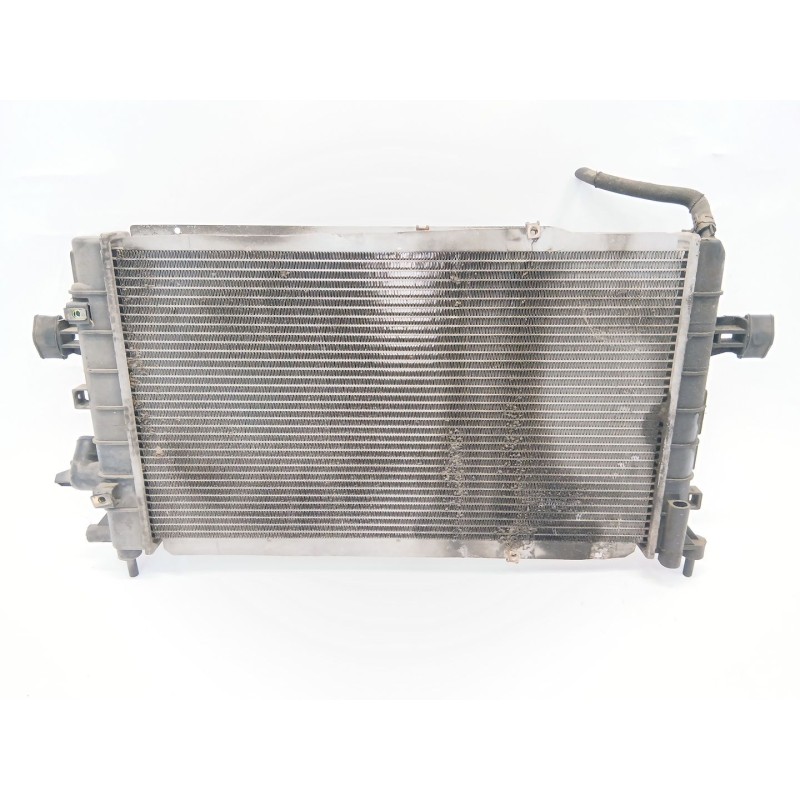 Recambio de radiador agua para opel astra h station wagon (a04) 1.9 cdti (l35) referencia OEM IAM 37002364  