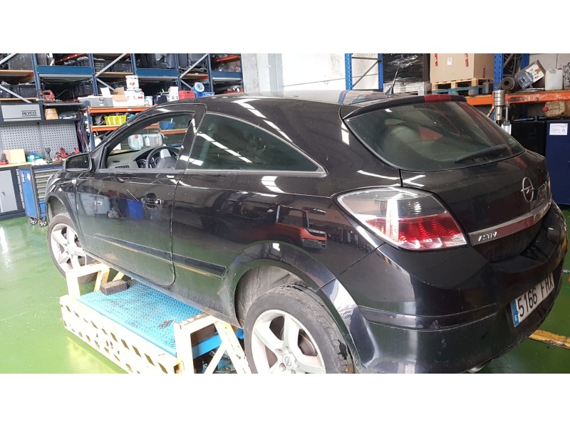 opel astra h gtc (a04) del año 2006