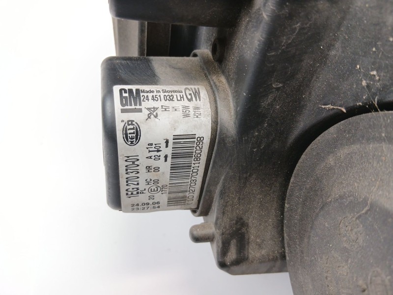 Recambio de faro izquierdo para opel astra h gtc (a04) 1.9 cdti (l08) referencia OEM IAM 24451032  