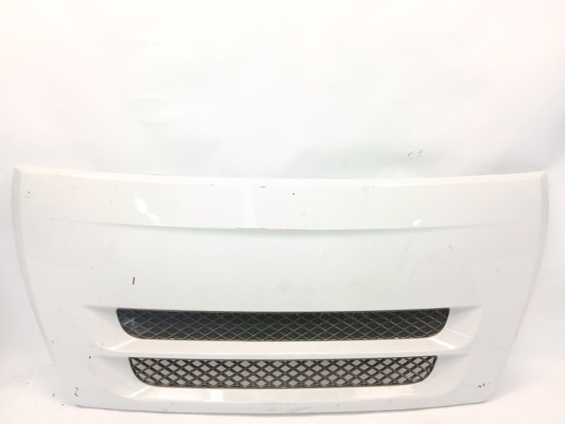 Recambio de rejilla delantera para iveco ml80el18 referencia OEM IAM   
