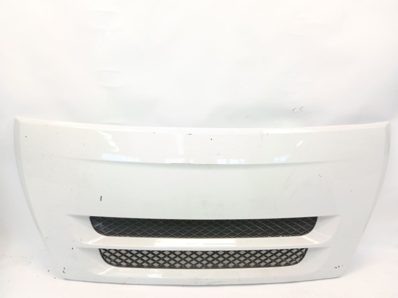 Recambio de rejilla delantera para iveco ml80el18 referencia OEM IAM   