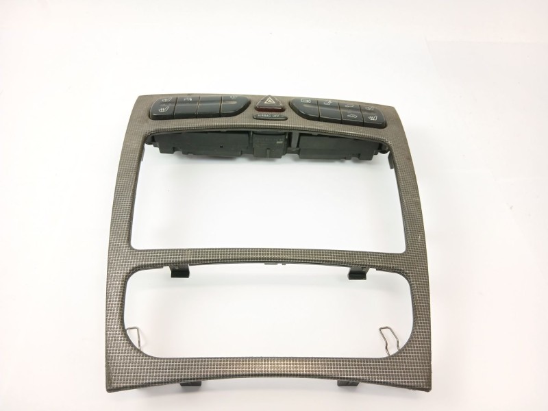 Recambio de consola central para mercedes-benz clase c (w203) c 220 cdi (203.006) referencia OEM IAM A2036807439  