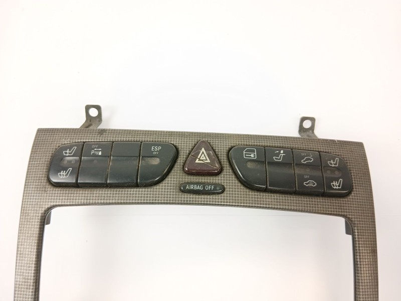 Recambio de consola central para mercedes-benz clase c (w203) c 220 cdi (203.006) referencia OEM IAM A2036807439  