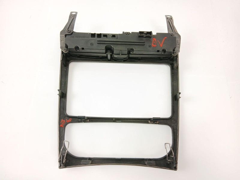 Recambio de consola central para mercedes-benz clase c (w203) c 220 cdi (203.006) referencia OEM IAM A2036807439  