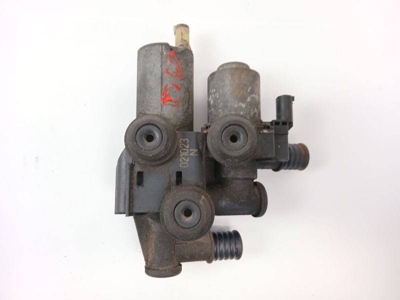 Recambio de valvula intercambio de calefaccion para bmw 3 compact (e46) 320 td referencia OEM IAM 64118369807  