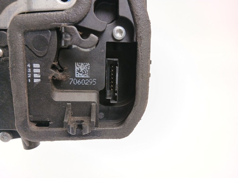 Recambio de cerradura puerta trasera izquierda para bmw 3 (e90) 320 d referencia OEM IAM 7060295  
