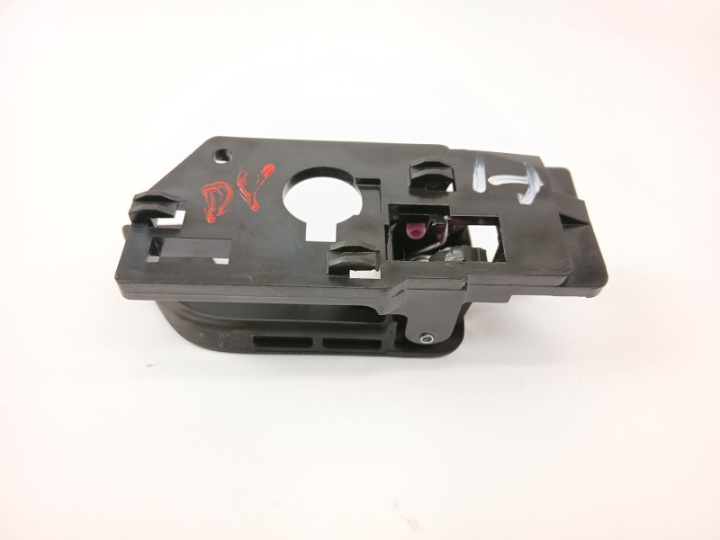 Recambio de maneta interior delantera izquierda para hyundai coupe ii (gk) 1.6 16v referencia OEM IAM 826102C000  