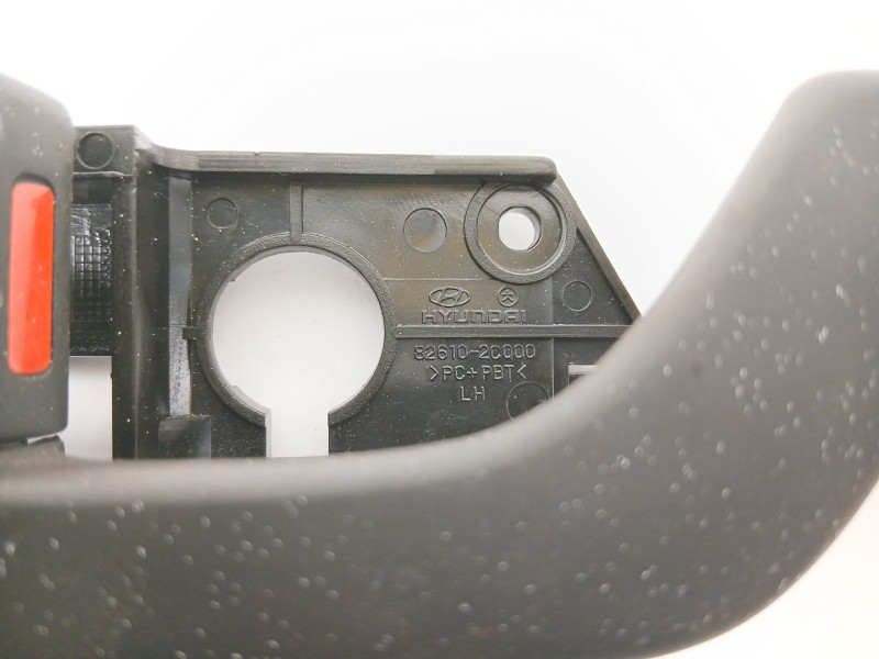 Recambio de maneta interior delantera izquierda para hyundai coupe ii (gk) 1.6 16v referencia OEM IAM 826102C000  