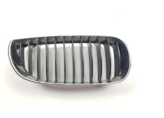 Recambio de rejilla delantera para bmw serie 1 berlina (e81/e87) 120d referencia OEM IAM 51137077129  