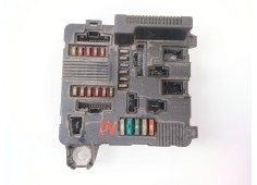 Recambio de caja reles / fusibles para renault megane ii (bm0/1_, cm0/1_) 1.9 dci (bm0g, cm0g) referencia OEM IAM 8200306033  