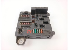 Recambio de caja reles / fusibles para renault megane ii (bm0/1_, cm0/1_) 1.9 dci (bm0g, cm0g) referencia OEM IAM 8200306033   2