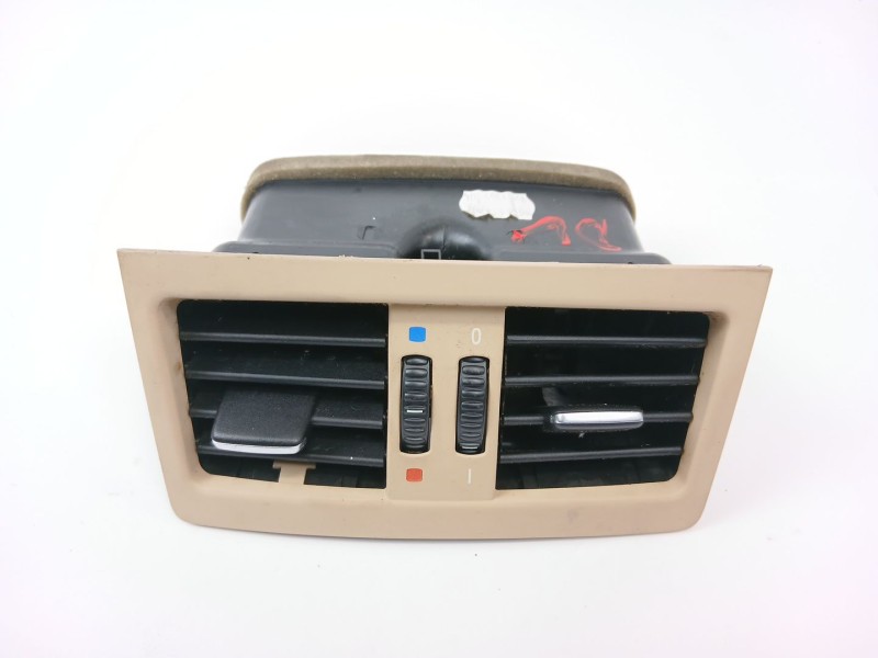 Recambio de rejilla del aire trasera para bmw 3 (e90) 320 d referencia OEM IAM 7129556  