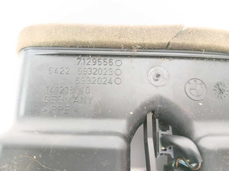 Recambio de rejilla del aire trasera para bmw 3 (e90) 320 d referencia OEM IAM 7129556  