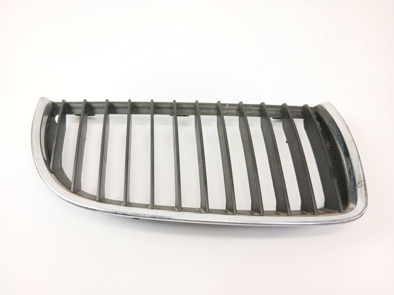 Recambio de rejilla paragolpes derecha para bmw 3 (e90) 320 d referencia OEM IAM 7120008  