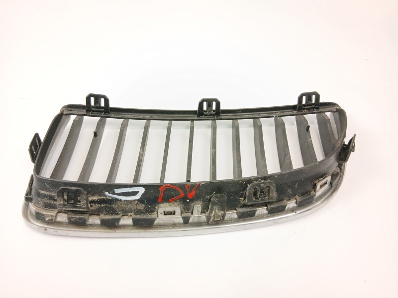 Recambio de rejilla paragolpes derecha para bmw 3 (e90) 320 d referencia OEM IAM 7120008  