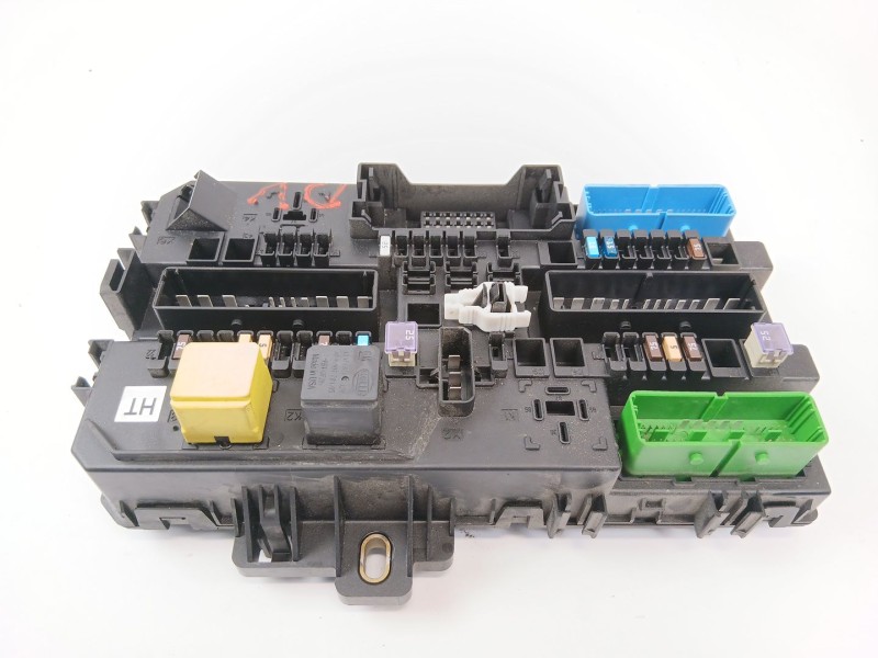 Recambio de caja reles / fusibles para opel astra h gtc (a04) 1.9 cdti (l08) referencia OEM IAM 13222173  