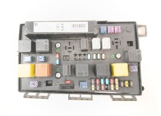 Recambio de caja reles / fusibles para opel astra h gtc (a04) 1.9 cdti (l08) referencia OEM IAM 13206754  