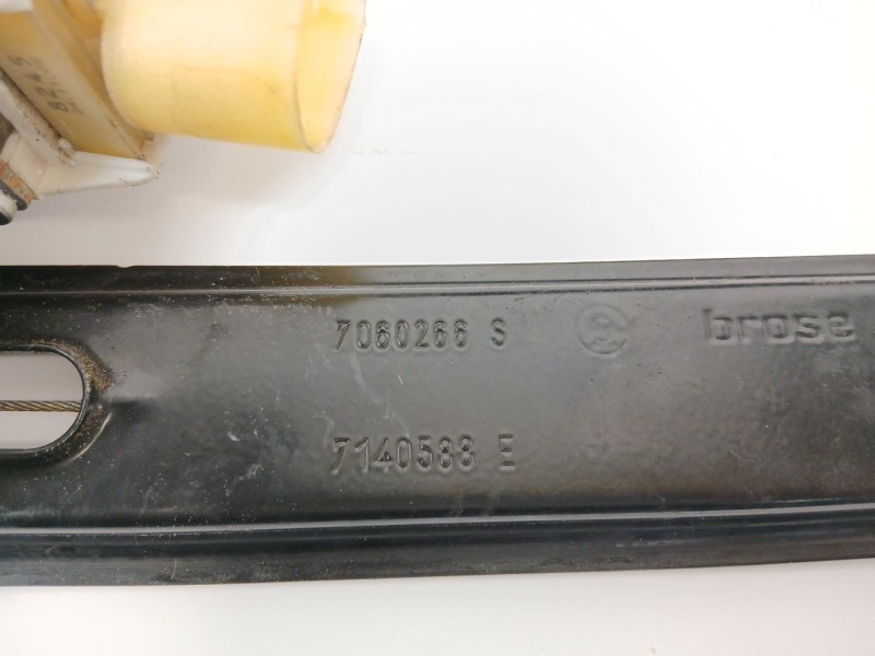 Recambio de elevalunas delantero derecho para bmw 3 (e90) 320 d referencia OEM IAM 7060266  