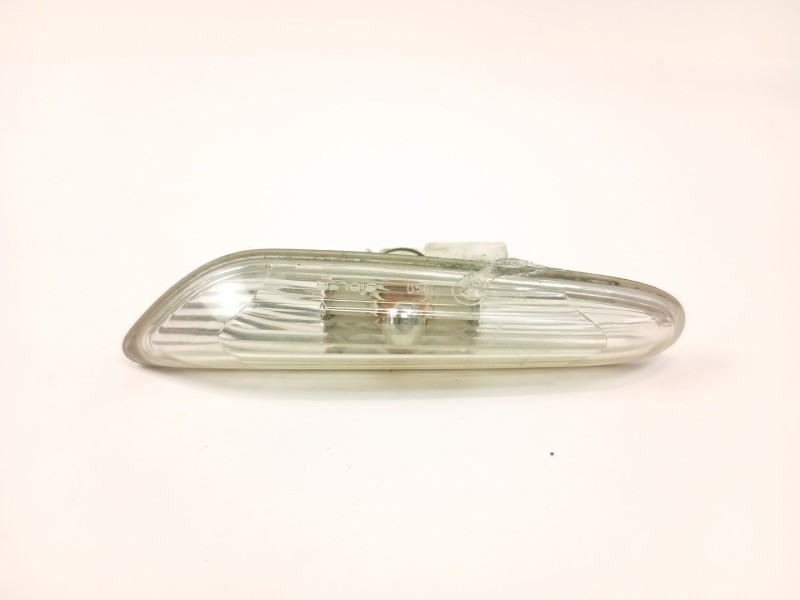 Recambio de piloto lateral derecho para bmw 3 (e90) 320 d referencia OEM IAM   