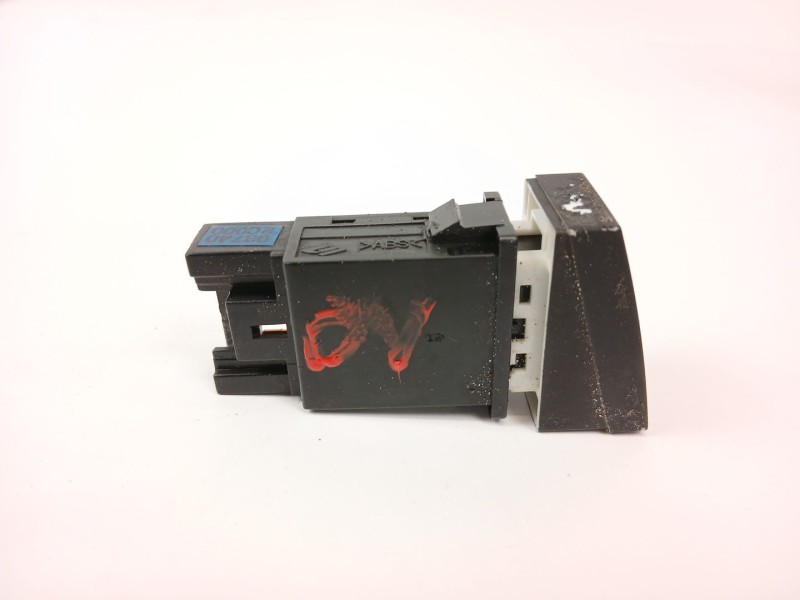 Recambio de boton antiniebla para hyundai coupe ii (gk) 1.6 16v referencia OEM IAM 937402C000  