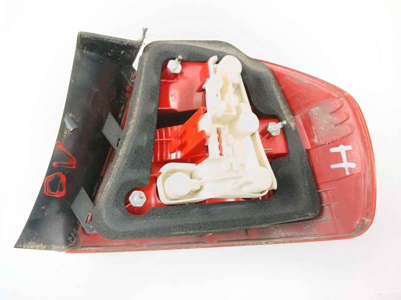 Recambio de piloto trasero izquierdo para bmw 3 (e90) 320 d referencia OEM IAM 6937457  
