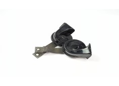Recambio de claxon para nissan primera berlina (p12) hatchback 1.9 dci referencia OEM IAM E9703881157  