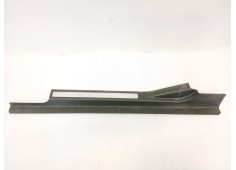 Recambio de moldura para mercedes-benz clase c (w203) c 220 cdi (203.006) referencia OEM IAM 2036800735  