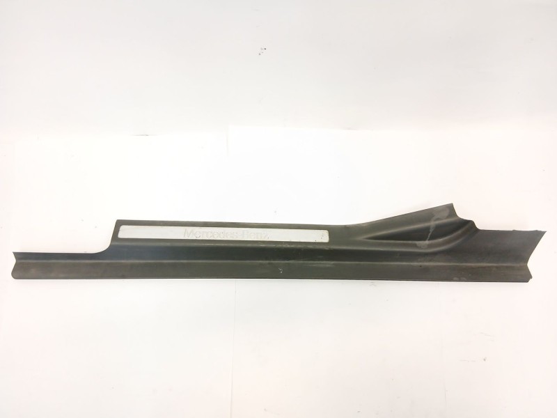 Recambio de moldura para mercedes-benz clase c (w203) c 220 cdi (203.006) referencia OEM IAM 2036800735  