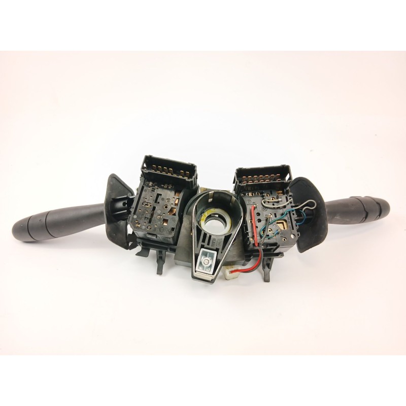 Recambio de mando volante para renault kangoo express (fc0/1_) 1.5 dci (fc07, fc1r) referencia OEM IAM 8200379529  
