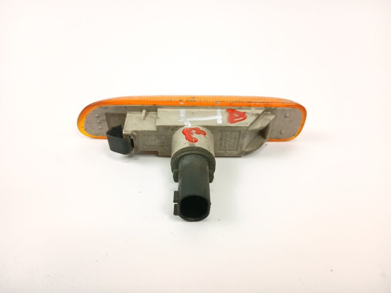 Recambio de piloto lateral izquierdo para bmw 3 (e46) 320 i referencia OEM IAM   