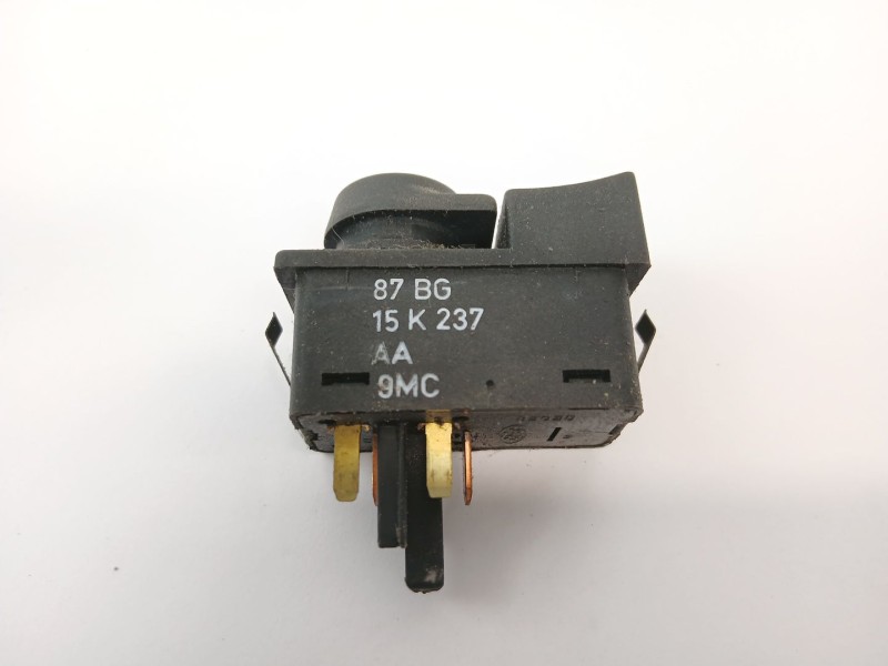 Recambio de boton antiniebla para ford sierra ii (gbg, gb4) 2.0 i referencia OEM IAM 87BG15K237  