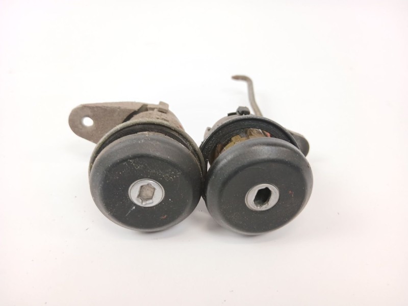 Recambio de juego bombines para ford sierra ii (gbg, gb4) 2.0 i referencia OEM IAM   