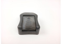 Recambio de enganche cinturon seguridad delantero para ford sierra ii (gbg, gb4) 2.0 i referencia OEM IAM    2