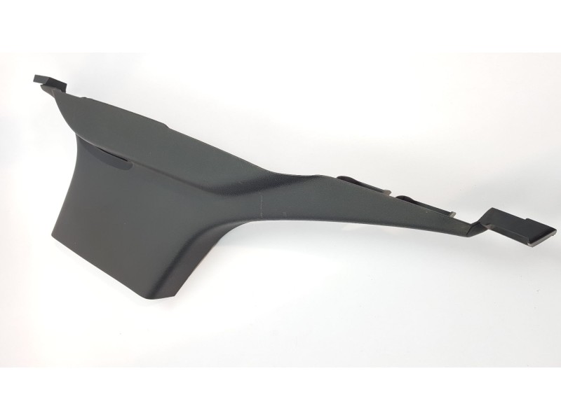 Recambio de molduras delanteras para peugeot 3008 1.6 hdi fap referencia OEM IAM 9683126477 9016 QA 