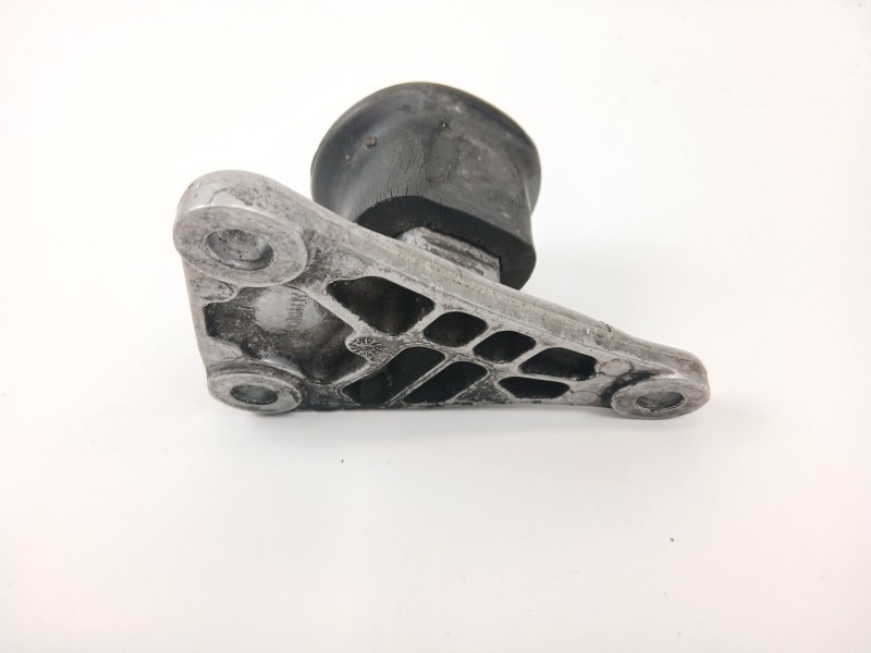 Recambio de soporte motor para audi a4 b6 (8e2) 2.5 tdi referencia OEM IAM 8E0199343  