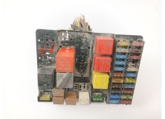 Recambio de caja reles / fusibles para ford sierra ii (gbg, gb4) 2.0 i referencia OEM IAM 90BG14A073AA   2